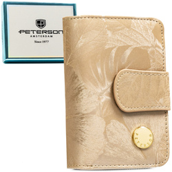 Portfel wykonany ze skóry naturalnej i ekologicznej w beżowym kolorze, zamykany na suwak i zatrzask - Peterson