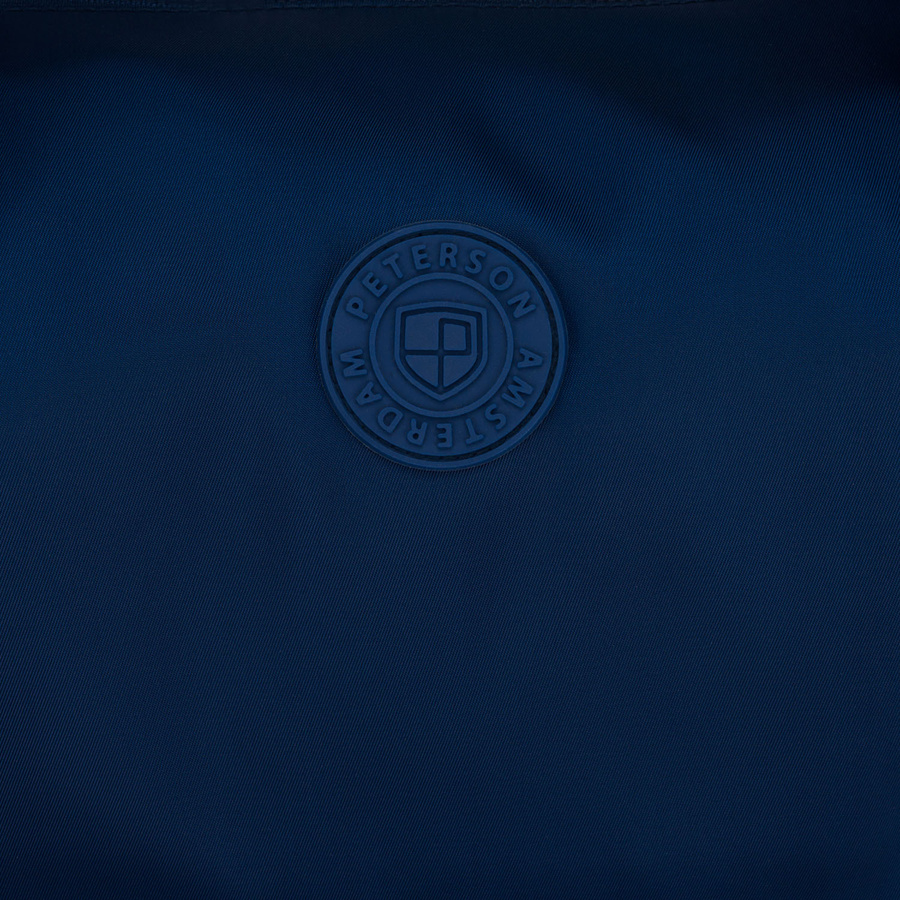Sportowa torba treningowa z poliestru w granatowym kolorze, jednokomorowa - Peterson