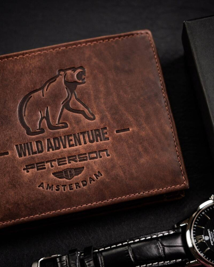 Duży, skórzany portfel męski z ozdobnym tłoczeniem - Peterson