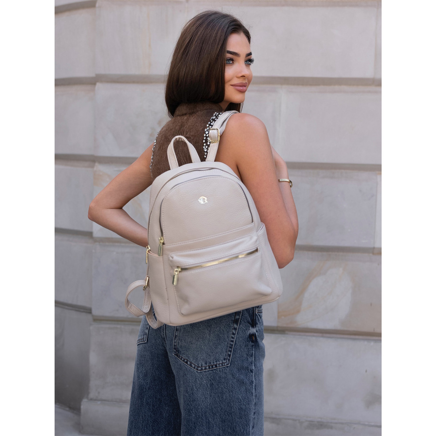 Wygodny plecak beżowy ze złotymi zamkami - Rovicky