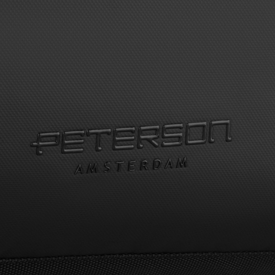 Sportowa torba treningowa z poliestru w czarnym kolorze - Peterson