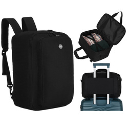 Plecak podróżny w czarnym kolorze zamykany suwakiem, idealny na bagaż podręczny - Peterson