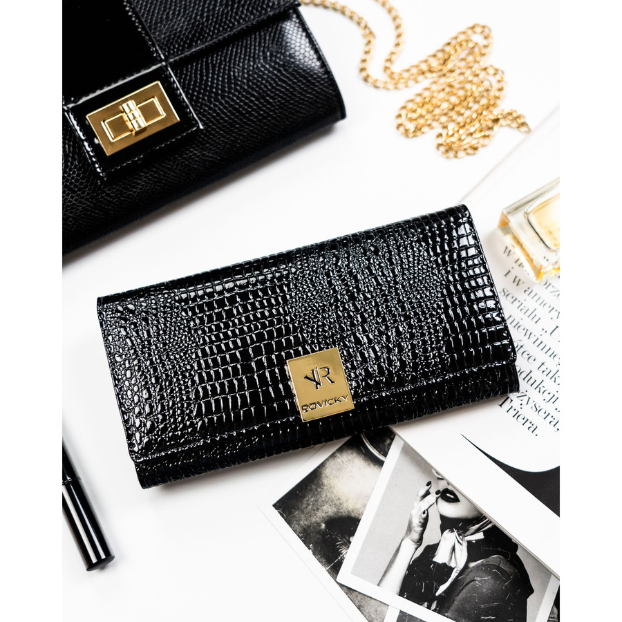 Lakierowany, czarny portfel damski ze skóry naturalnej z systemem RFID - Rovicky