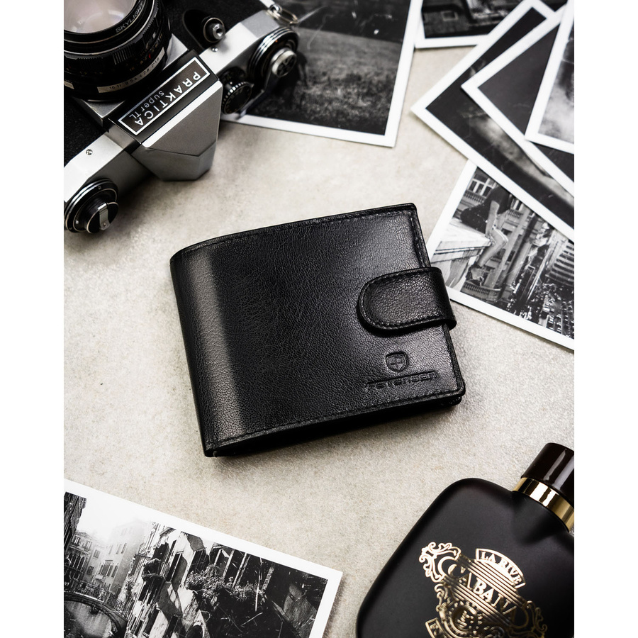 Poziomy portfel męski ze skóry naturalnej w czarnym kolorze w zestawie z brelokiem - Peterson