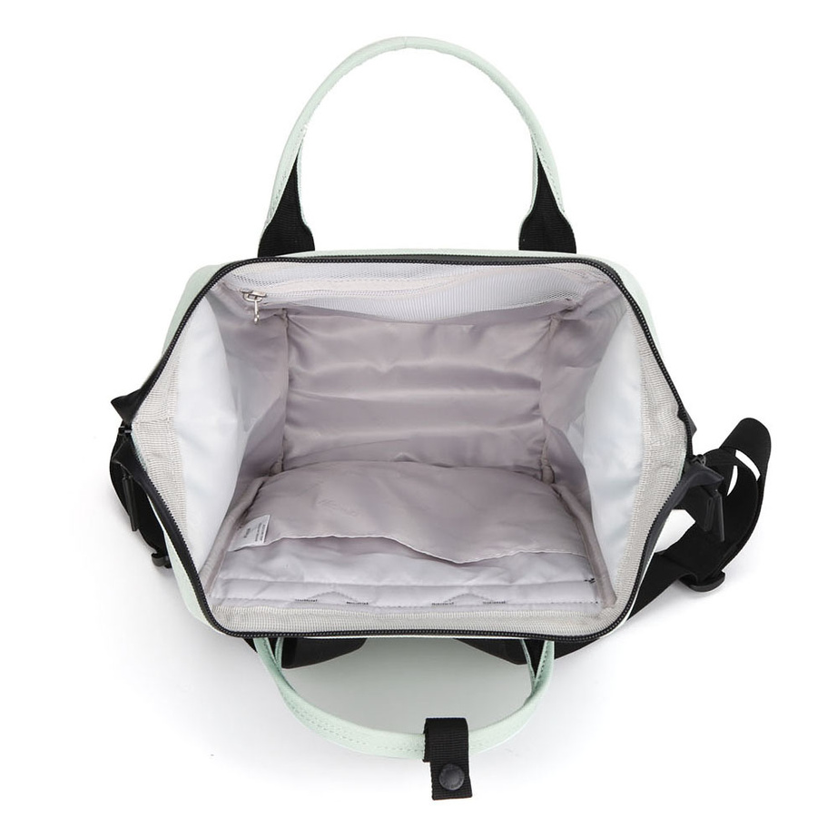 Pojemny plecak damski w miętowym kolorze zamykany suwakiem - Himawari