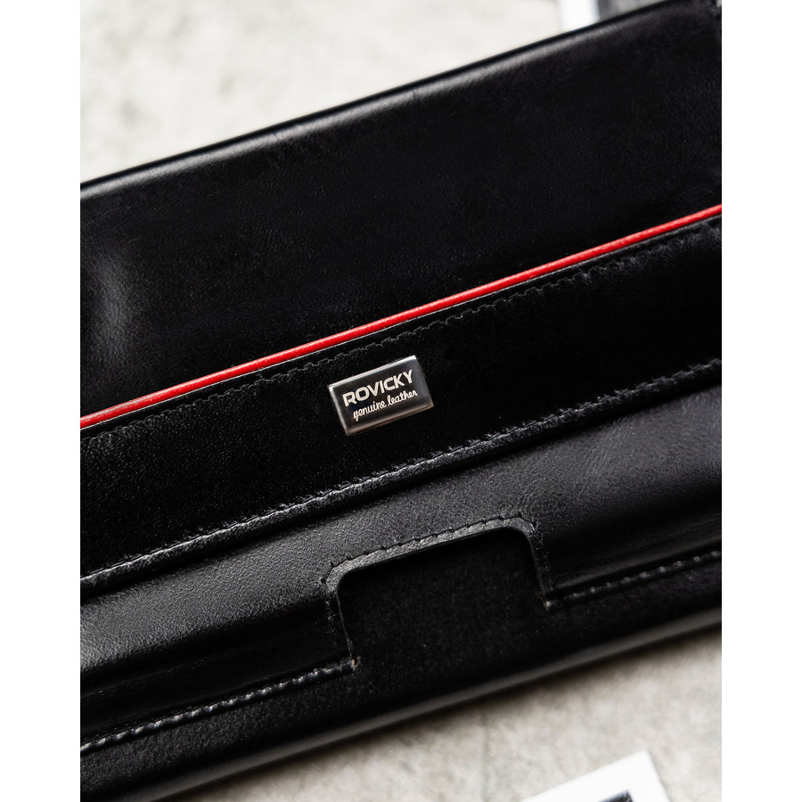 Skórzana, czarna saszetka męska z systemem RFID - Rovicky