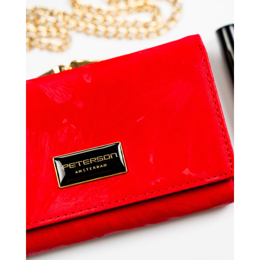 Poziomy, czerwony portfel damski ze skóry naturalnej i ekologicznej w roślinny wzór - Peterson