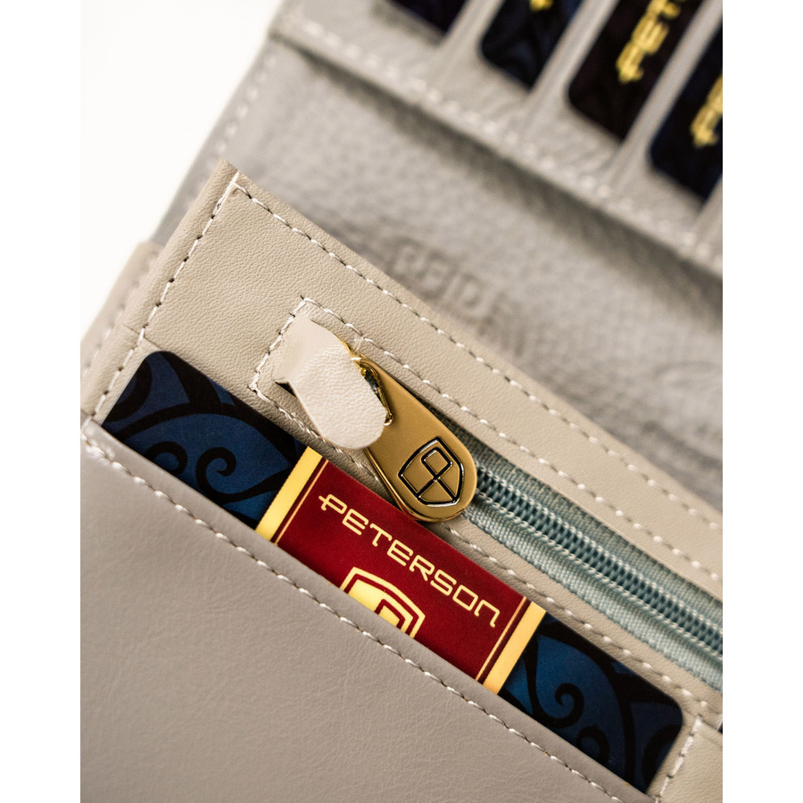 Poziomy, duży portfel damski w kwiatowy wzór z wewnętrzną kieszonką na suwak - Peterson