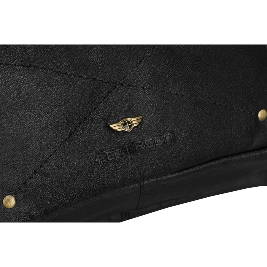 Skórzana nerka męska w czarnym kolorze zamykana na suwak - Peterson