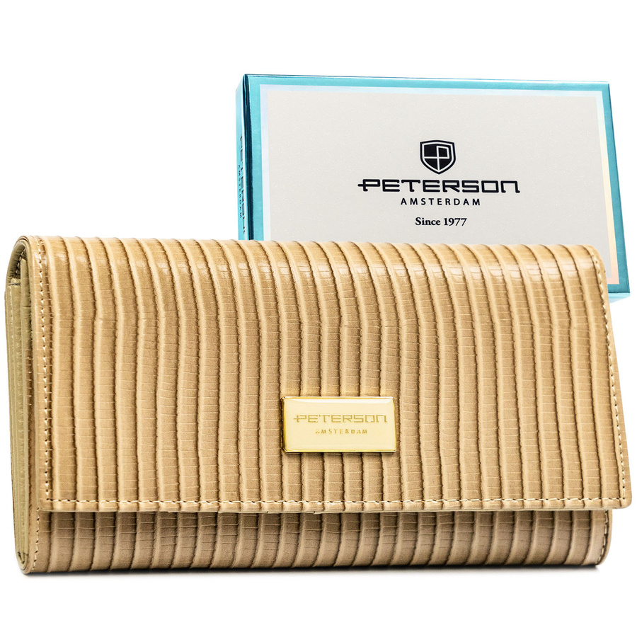 Beżowy portfel damski ze skóry naturalnej i ekologicznej zamykany zatrzaskiem, ozdobiony wzorem w plecionkę - Peterson