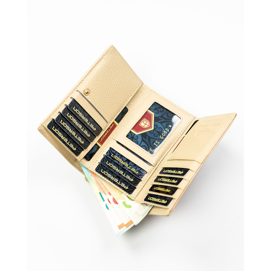 Beżowy portfel damski ze skóry naturalnej i ekologicznej w roślinny wzór, zamykany na bigiel i zatrzask - Peterson