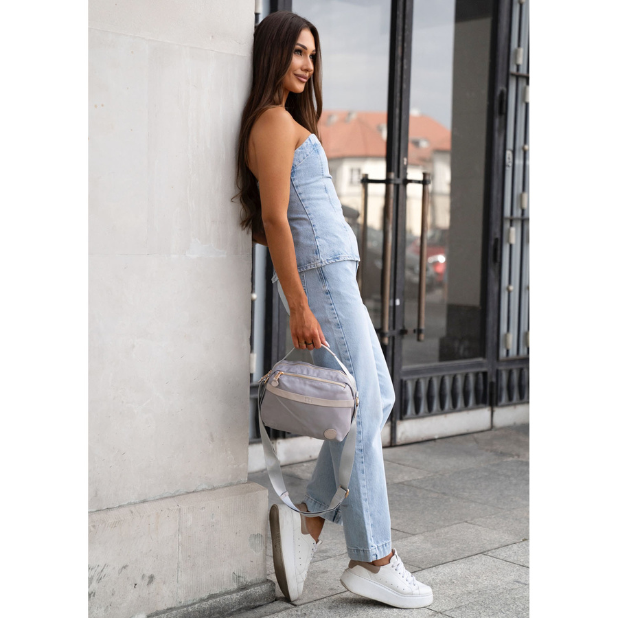 Listonoszka damska z nylonu w szarym kolorze zamykana suwakiem - Peterson