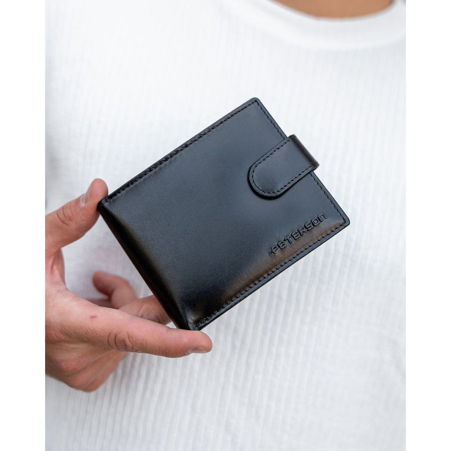 Zestaw prezentowy: skórzany portfel męski w czarnym kolorze i czarny pasek ze skóry naturalnej - Peterson