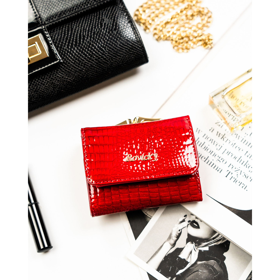 Mały, czerwony portfel damski ze skóry naturalnej z systemem RFID - Rovicky