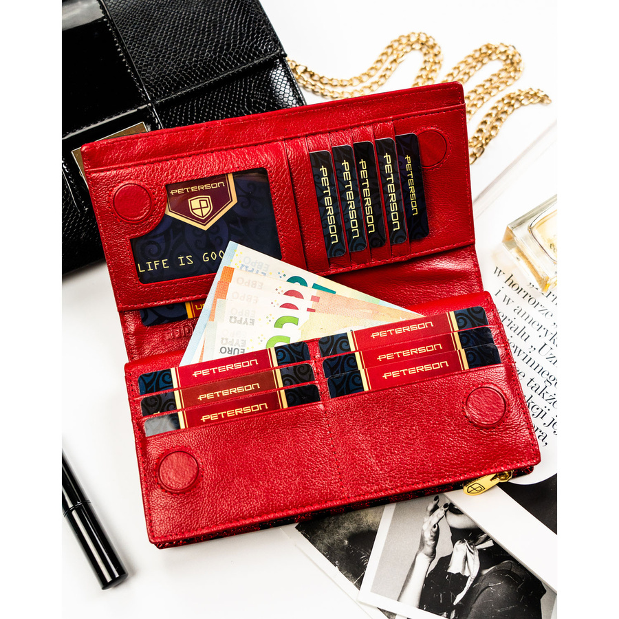 Duży, czerwony, pionowy portfel damski ze skóry ekologicznej i naturalnej w cętki zamykany magnesem - Peterson