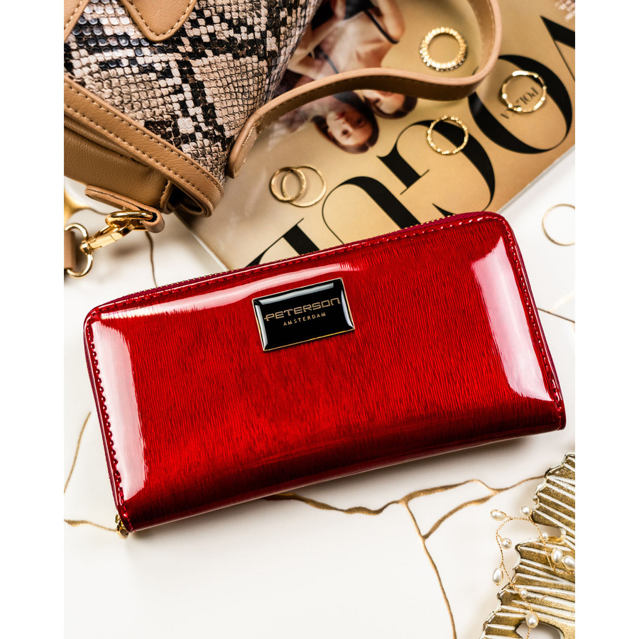 Duży, czerwony portfel damski z lakierowanej skóry naturalnej - Peterson
