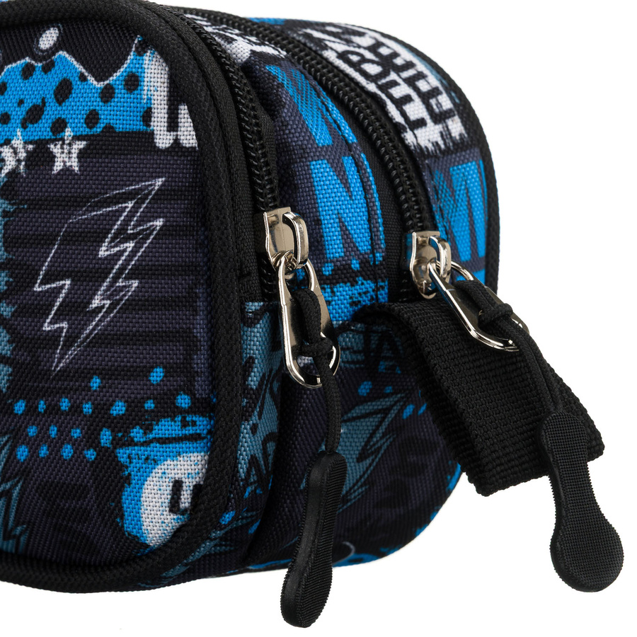 Szkolny piórnik  z poliestru zapinany suwakami, pokryty gamingowym wzorem - Peterson