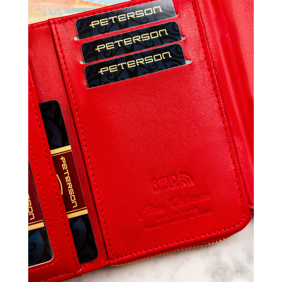 Poziomy portfel damski wykonany ze skóry ekologicznej w czerwonym kolorze - Peterson