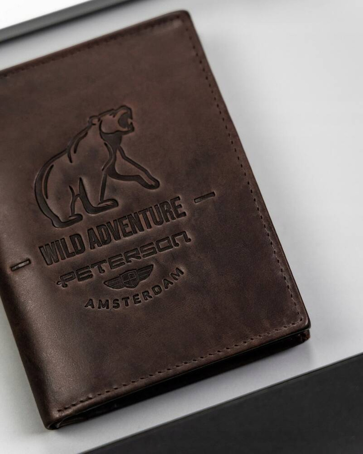 Duży, skórzany portfel męski w orientacji pionowej - Peterson