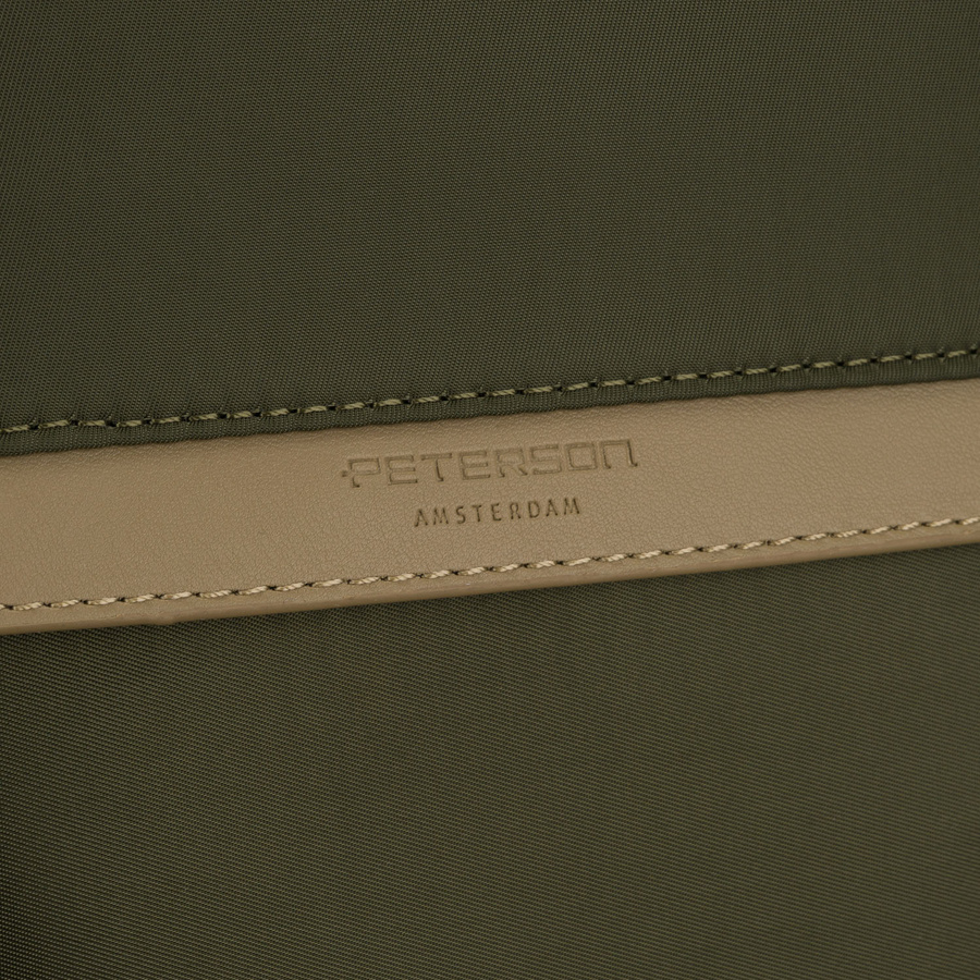 Zielony, miejski plecak damski z nylonu i skóry ekologicznej z doczepianym paskiem - Peterson