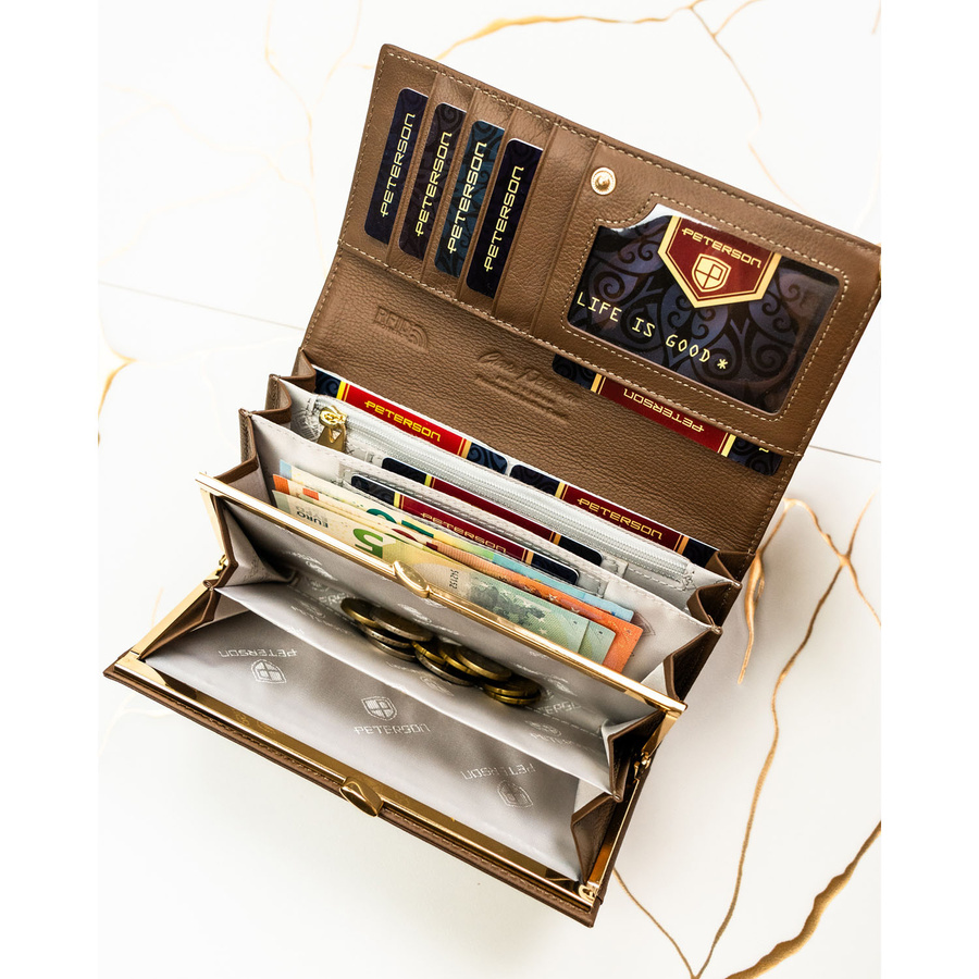 Portfel damski ze skóry naturalnej i ekologicznej w brązowym kolorze, wyposażony w system RFID - Peterson