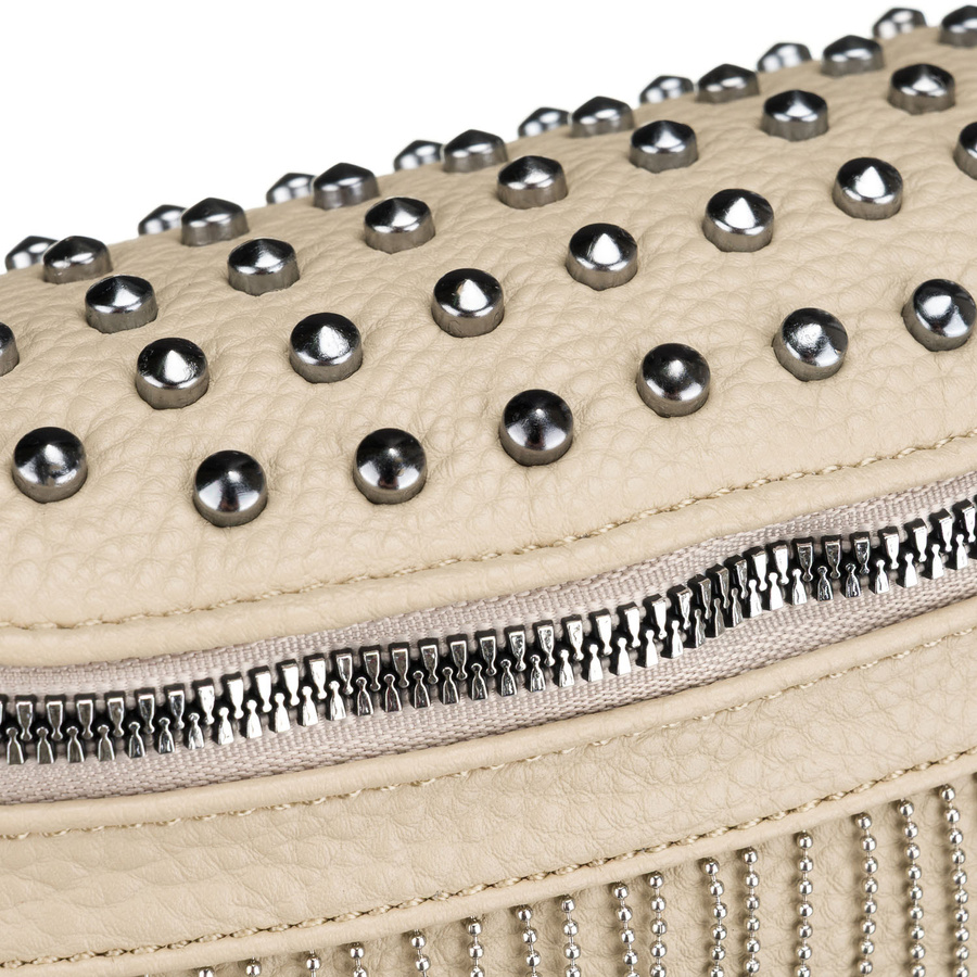 Beżowa saszetka damska wykonana ze skóry ekologicznej, ozdobiona ćwiekami - Peterson