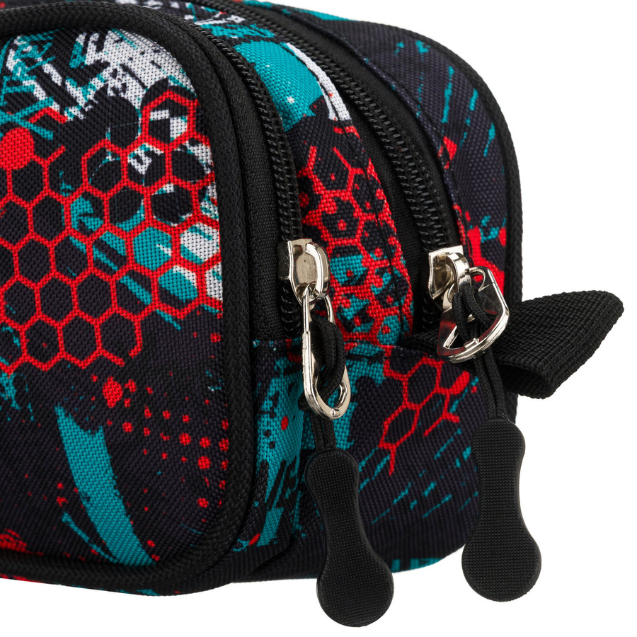 Wzorzysty piórnik szkolny z poliestru zapinany suwakami - Peterson