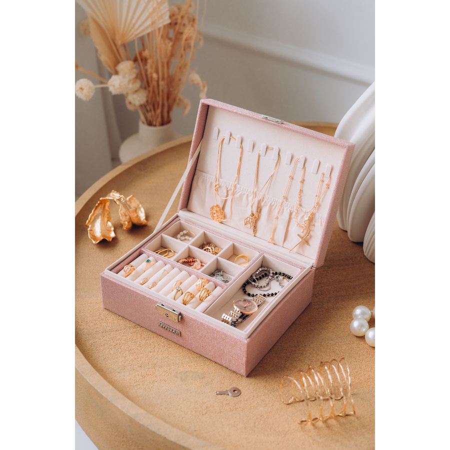 Różowa szkatułka na biżuterię zamykana na kluczyk i zatrzask - Peterson