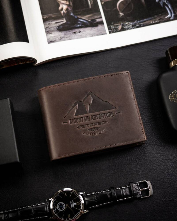 Duży, skórzany portfel męski z ozdobnym tłoczeniem - Peterson