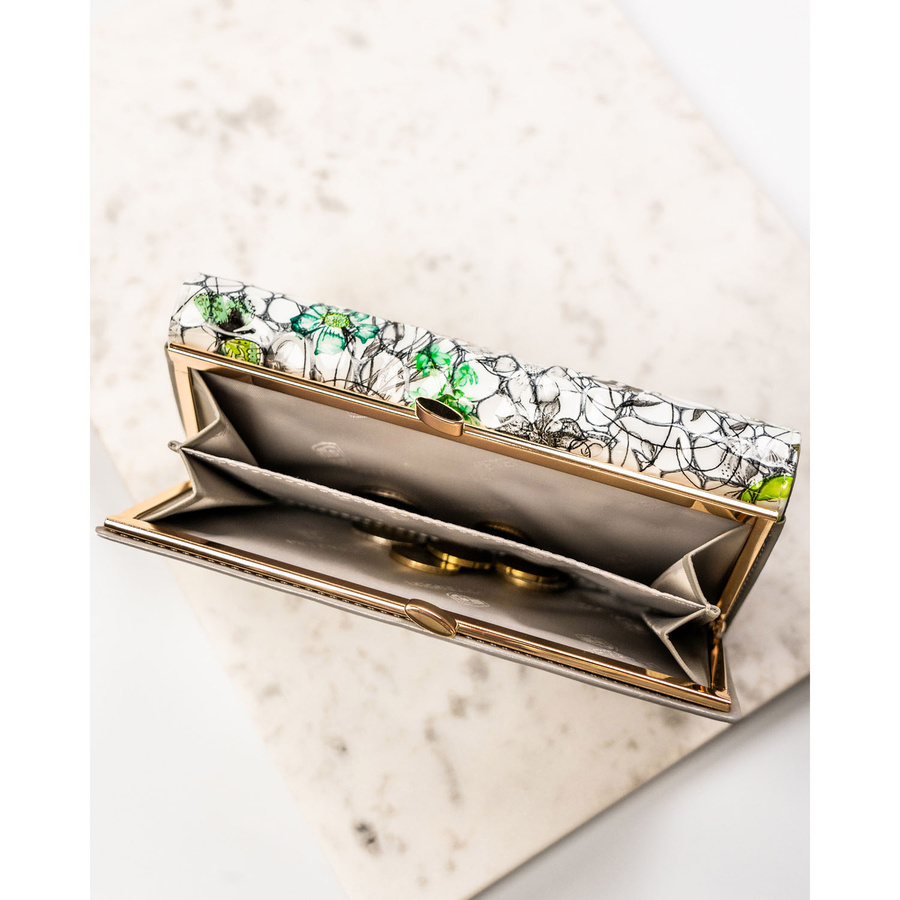 Wielokolorowy, poziomy portfel damski ze skóry naturalnej w kwiatowy wzór - Peterson