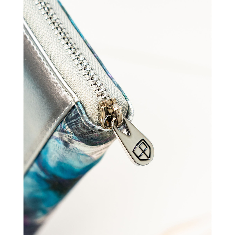 Portfel damski w typie piórnika w kwiaty zamykany suwakiem - Peterson