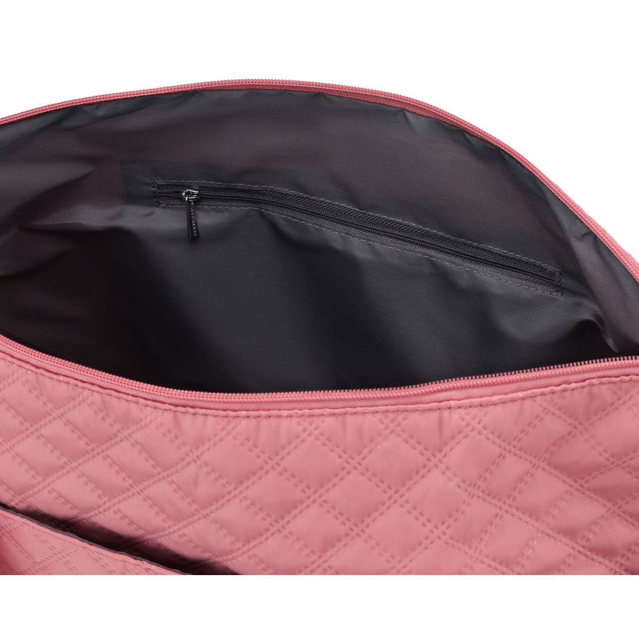 Treningowa torba wykonana z poliestru w różowym kolorze, zawieszona na wygodnych uchwytach - Peterson