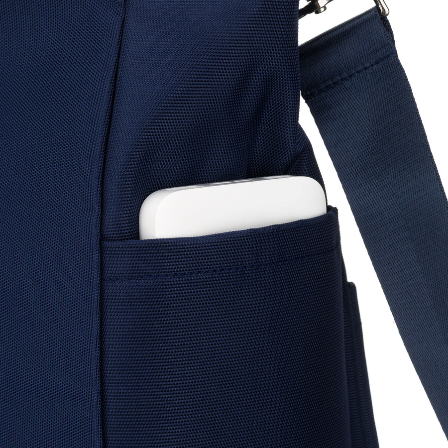 Pojemna torba damska zprzegrodą na laptopa wykonana z poliestru w granatowym kolorze - Peterson