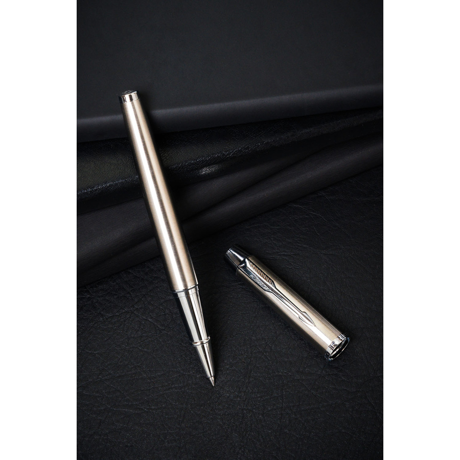 Metalowy długopis w srebrnym kolorze z czarnym wkładem - Peterson