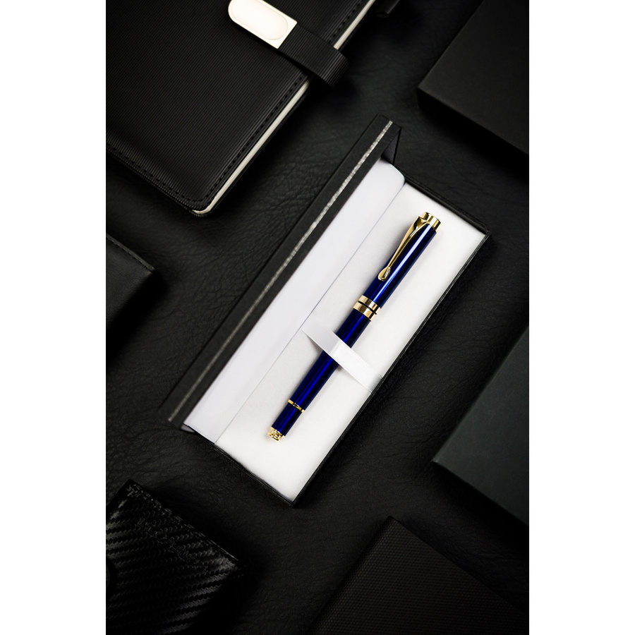 Elegancki metalowy długopis w granatowym kolorze ze złotymi akcentami - Peterson