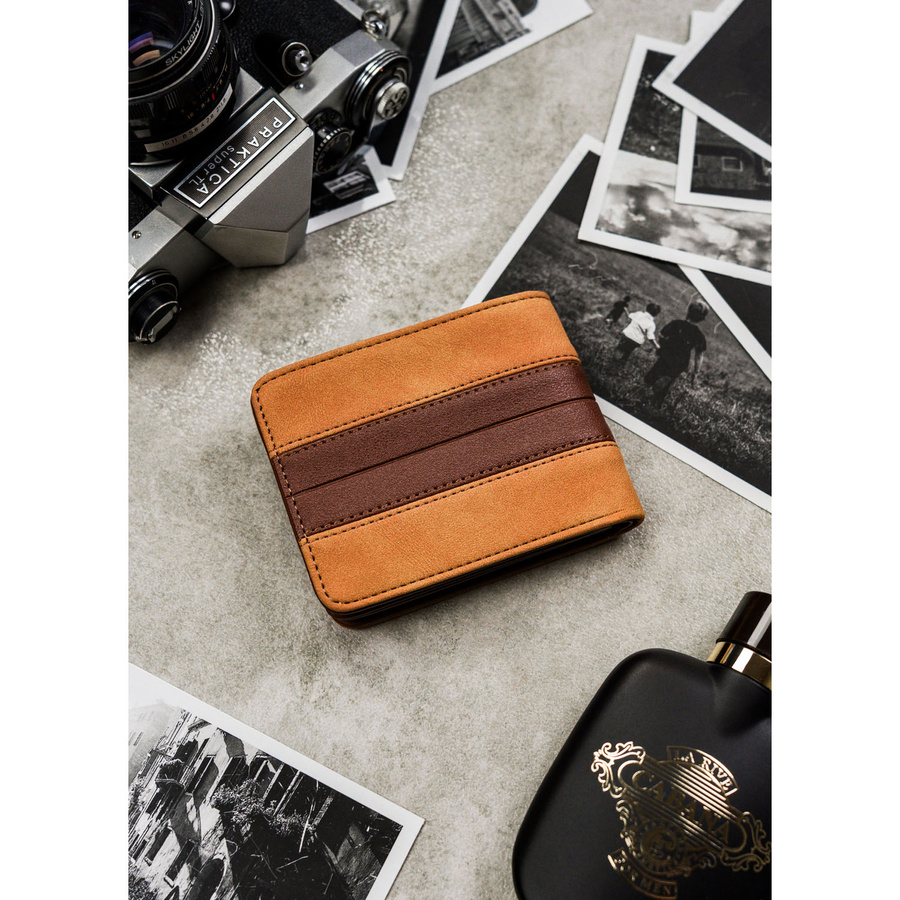 Brązowy portfel męski bez zapięcia wykonany ze skóry ekologicznej - Peterson