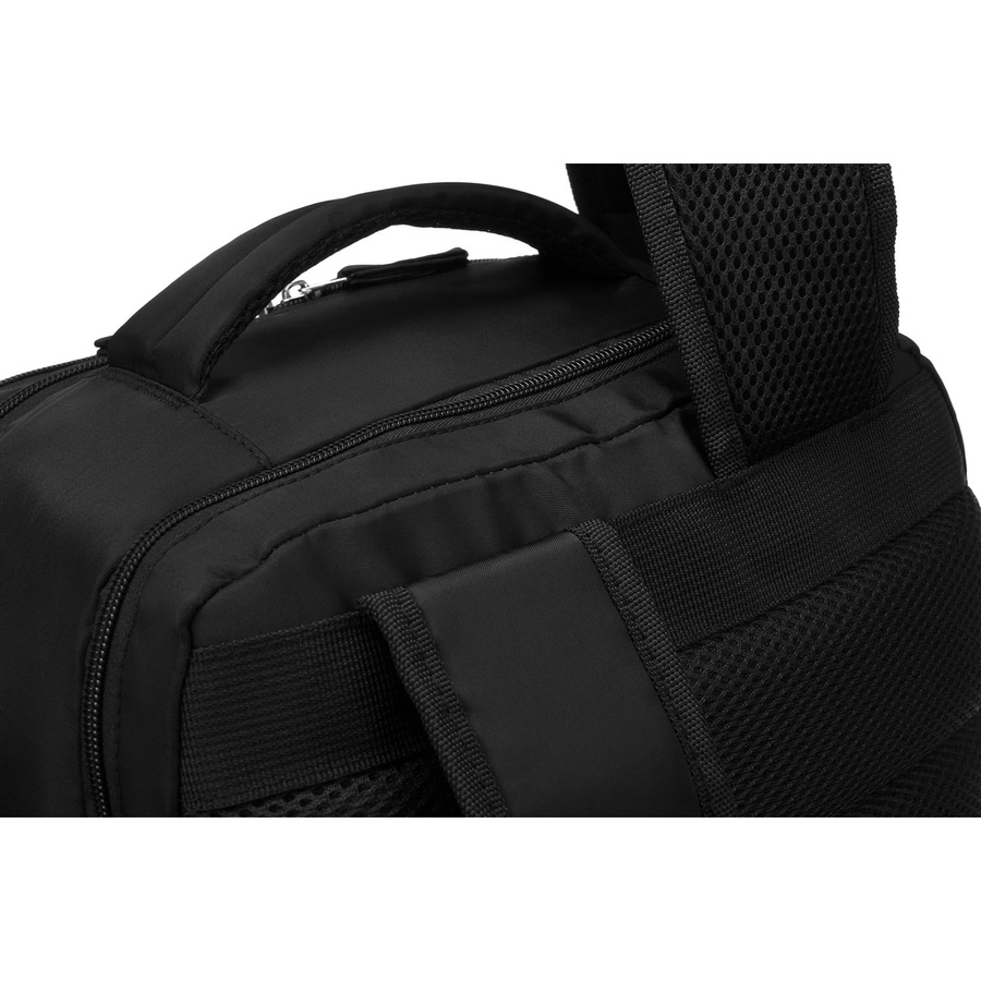 Czarny, trzykomorowy plecak podróżny wykonany z poliestru - Peterson