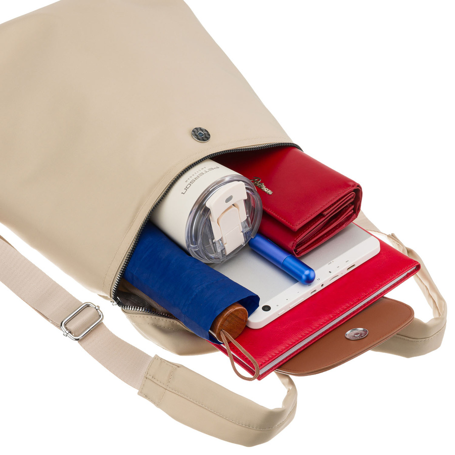 Beżowo-brązowy, miejski plecak damski z poliestru zamykany suwakiem - Peterson