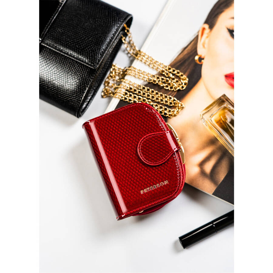 Mały portfel damski czerwony na zatrzask - Peterson