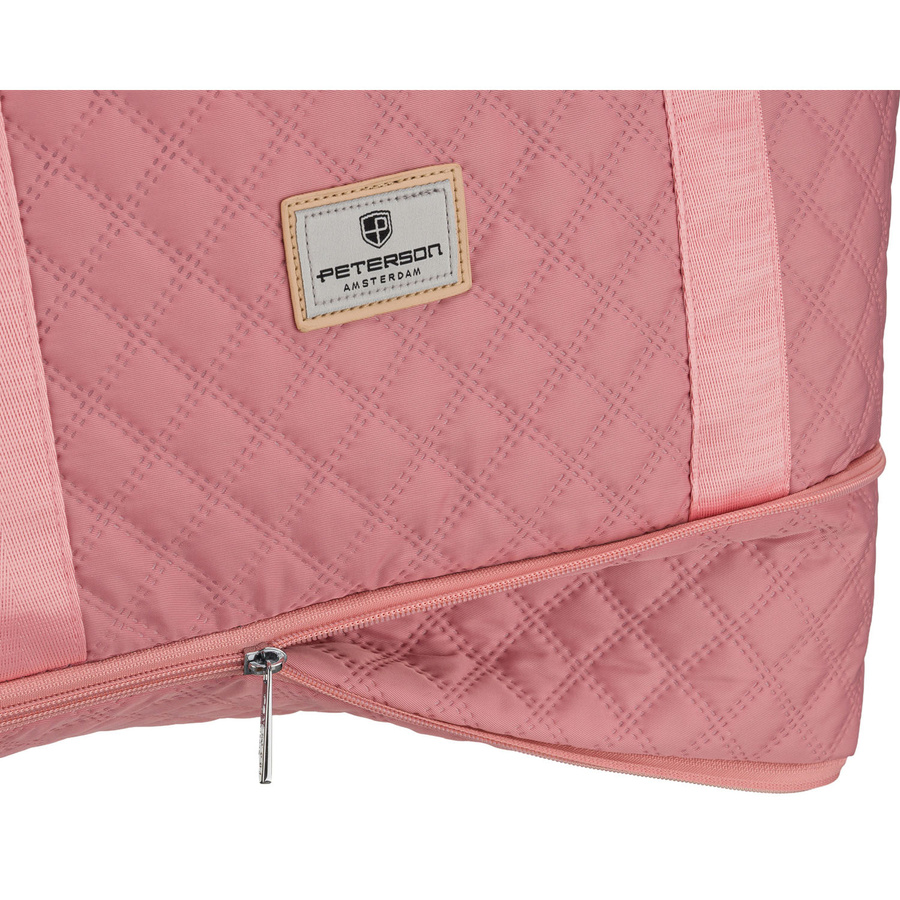 Treningowa torba wykonana z poliestru w różowym kolorze, zawieszona na wygodnych uchwytach - Peterson