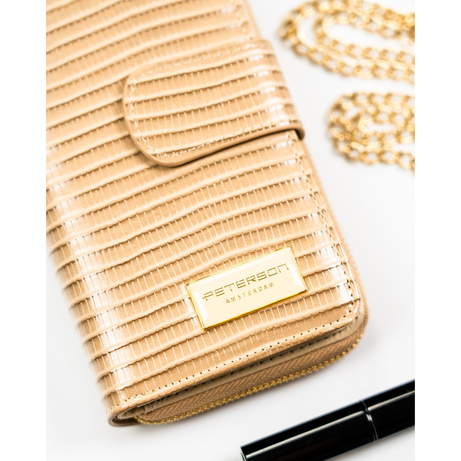 Beżowy portfel w orientacji pionowej wykonany ze skóry naturalnej i ekologicznej ze wzorem w plecionkę - Peterson
