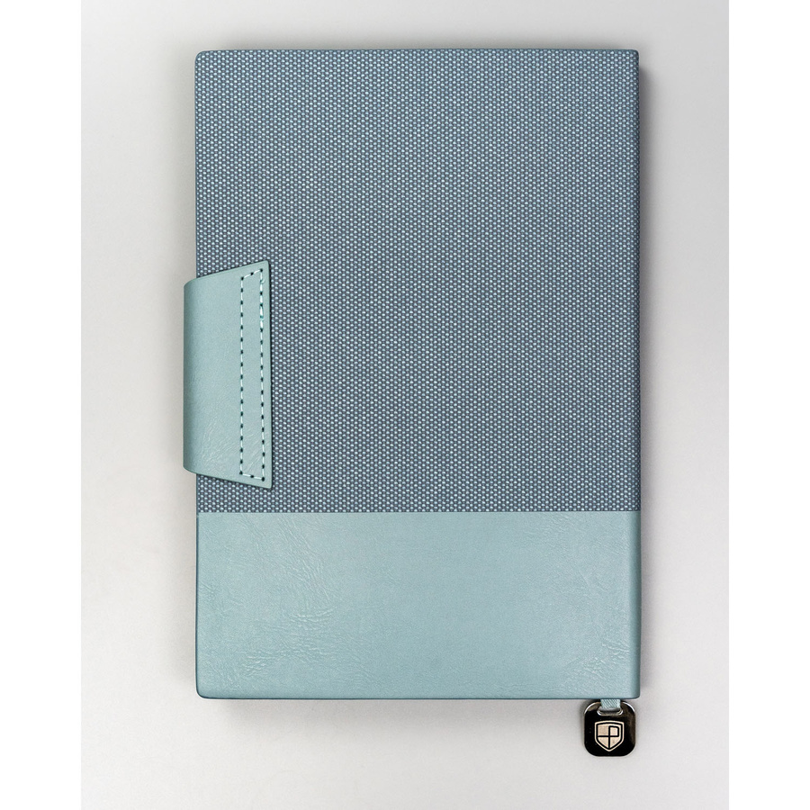 Notatnik w formacie A5 w błękitnym kolorze z magnetycznym zapięciem i wbudowaną zakładką - Peterson