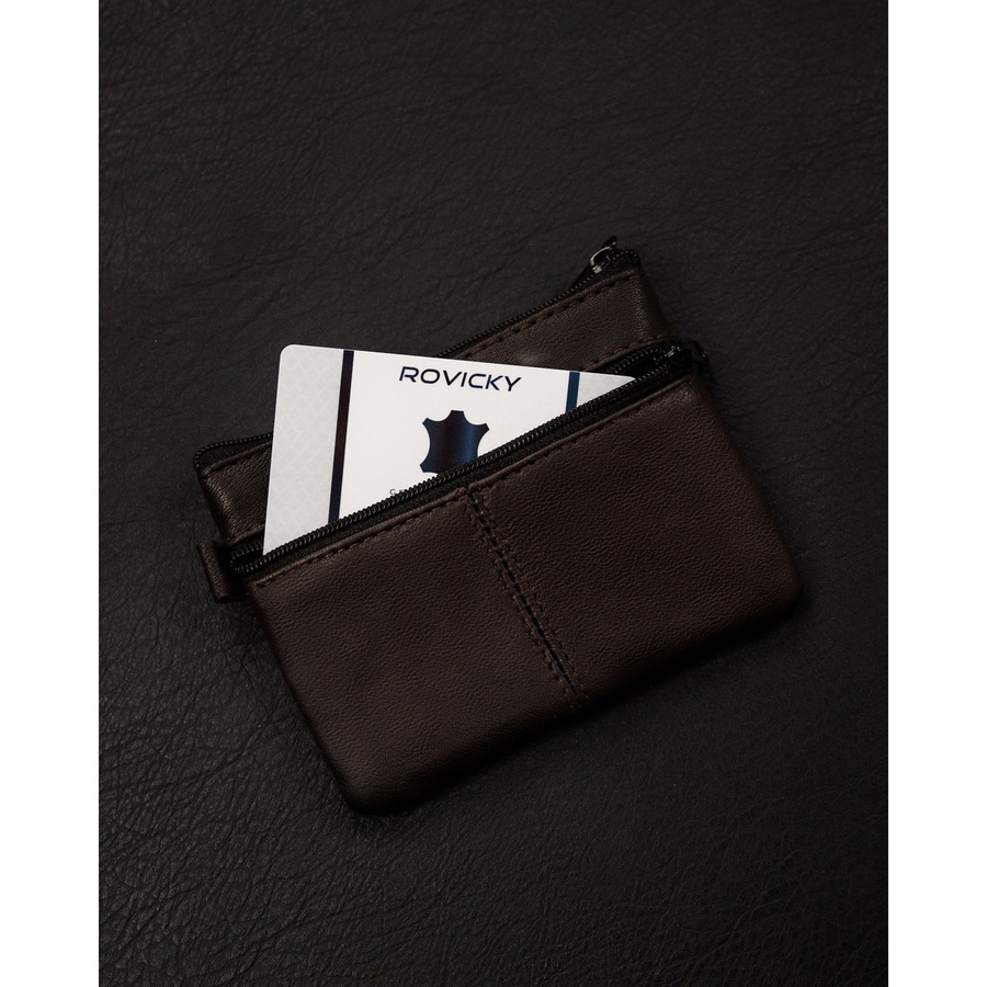 Etui ze skóry naturalnej w ciemno brązowym kolorze z kieszonkami na suwak