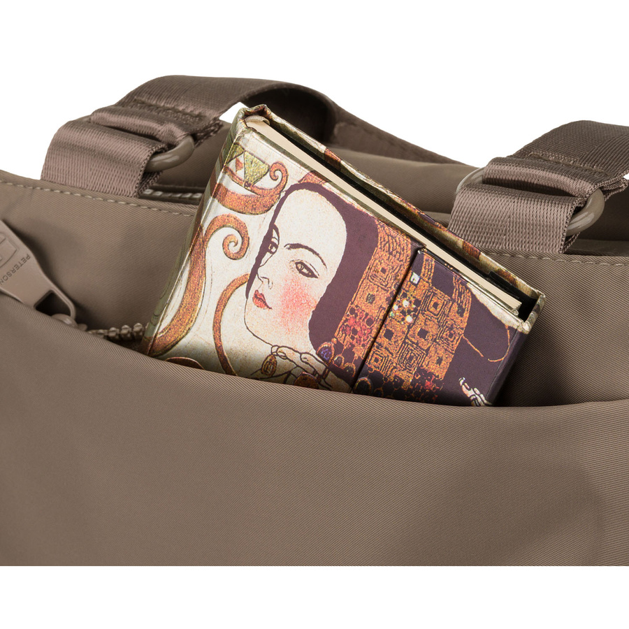 Beżowa listonoszka damska z poliestru zawieszona na uchwytach i doczepianym pasku - Peterson