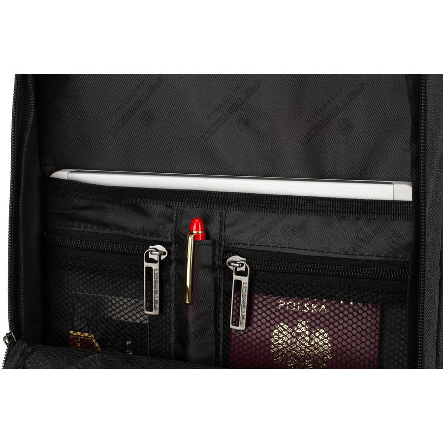 Pojemny, podróżny i czarny plecak z poliestru idealny na bagaż podręczny - Peterson