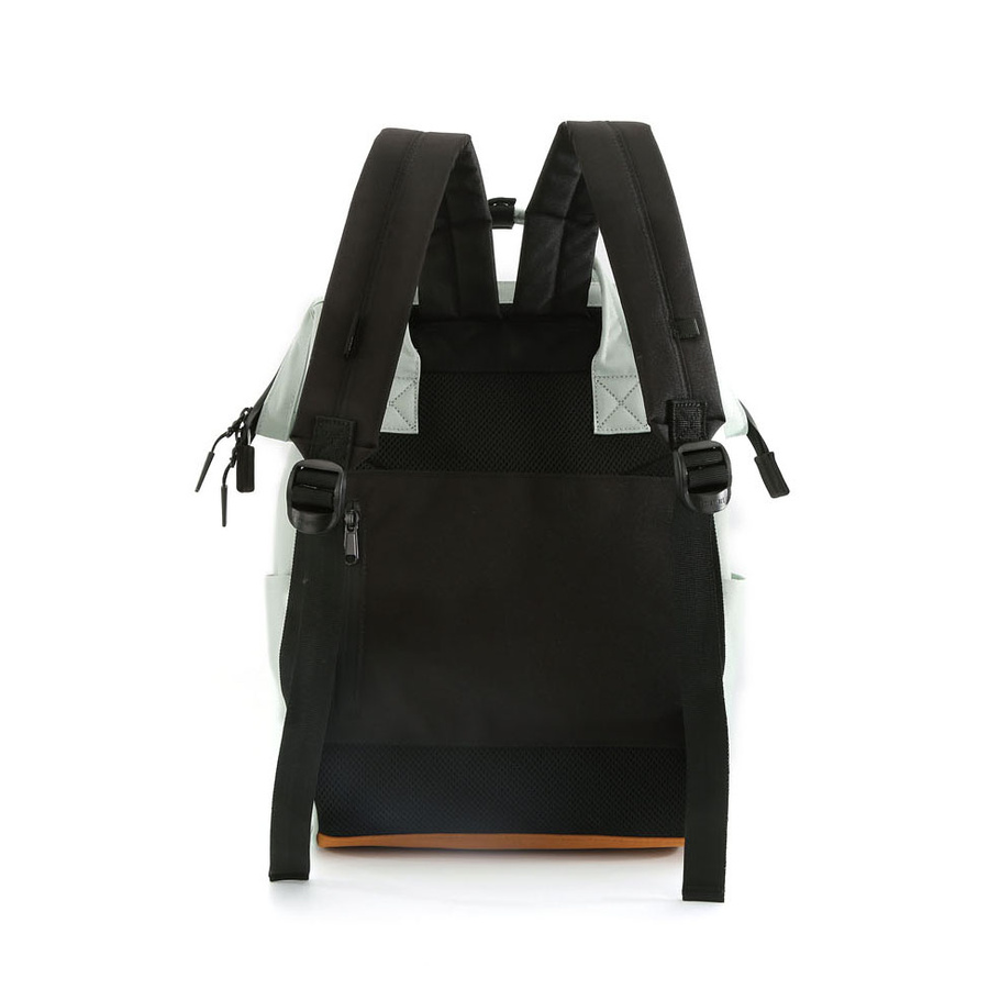 Miętowy, pojemny plecak damski zawieszony na regulowanych szelkach - Himawari