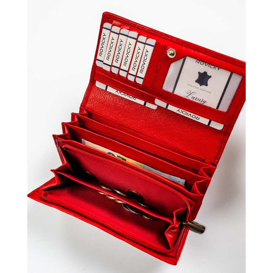 Pojemny, skórzany portfel damski o klasycznym designie w czerwonym kolorze - Rovicky