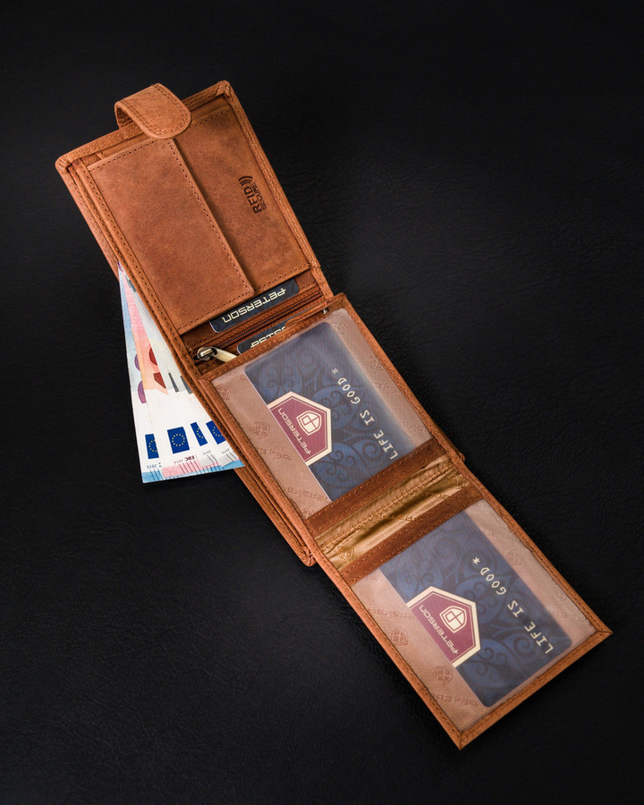 Poziomy portfel męski ze skóry naturalnej, system RFID Protect - Peterson