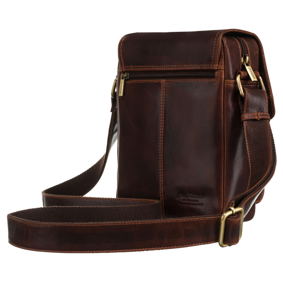 Skórzana torba męska w brązowym kolorze z klapką - Peterson