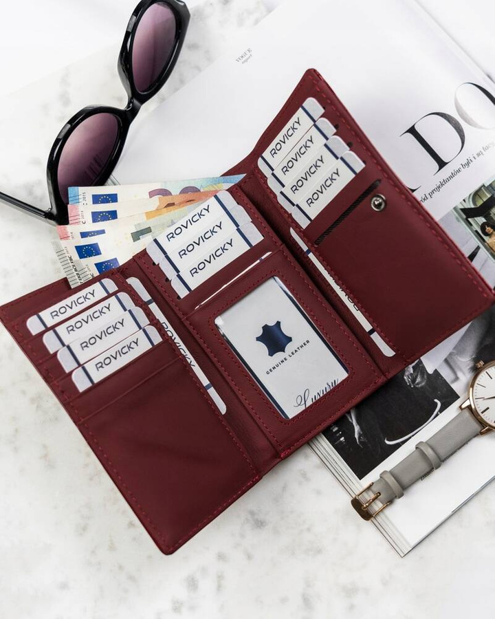 Portfel damski z lakierowanej skóry naturalnej na zatrzask i suwak - 4U Cavaldi